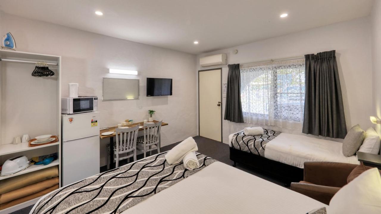 Parkes Federation Motel מראה חיצוני תמונה